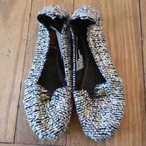 Black/Sparkly Flats